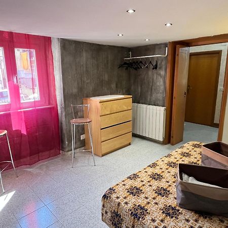 Romuhouse Economy Apartment Metro B 外观 照片